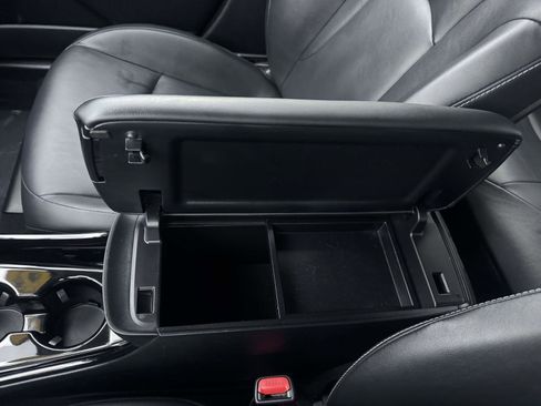 Certified 2021 Toyota Prius Prime Limited image 40