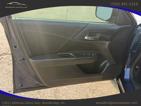 Used 2013 Honda Accord Sport image 9