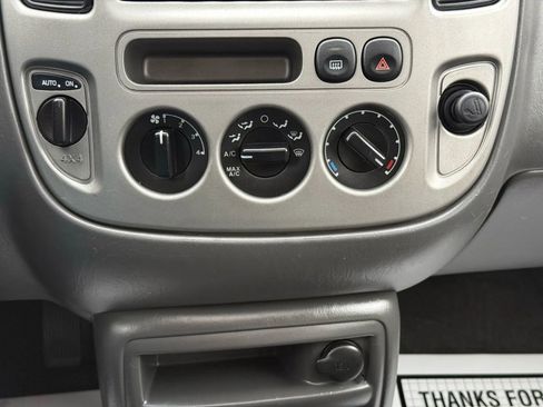Used 2003 Ford Escape XLT image 25