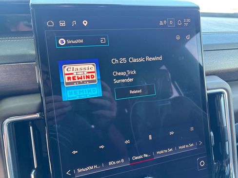 Certified 2025 GMC Yukon XL Denali Ultimate AWD/4WD image 33