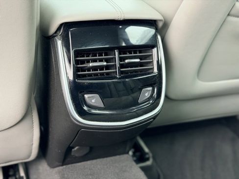 Used 2013 Cadillac XTS Luxury w/ Driver Awareness Package image 25