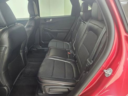 Used 2025 Ford Escape ST-Line AWD/4WD image 3