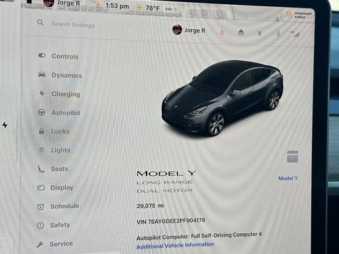 Used 2023 Tesla Model Y Long Range image 29