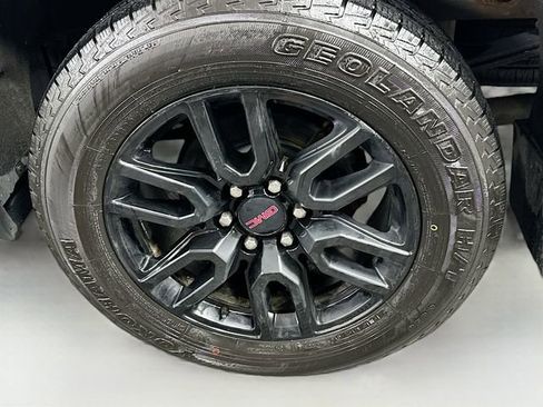 Used 2022 GMC Sierra 1500 Elevation image 29