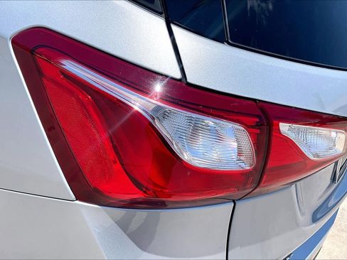 Used 2018 Chevrolet Equinox Premier AWD/4WD image 29