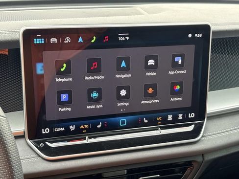 Used 2025 Volkswagen Tiguan SE R-Line FWD image 33