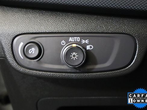 Used 2025 Chevrolet Blazer LT image 33