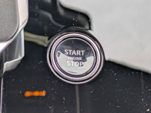 New 2026 Land Rover Range Rover Sport Dynamic SE image 17