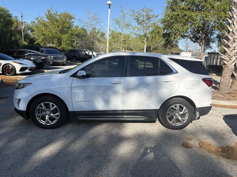 Used 2018 Chevrolet Equinox LT image 4