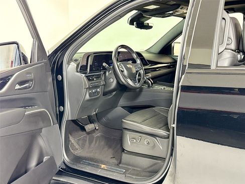 Used 2023 Cadillac Escalade Sport image 12