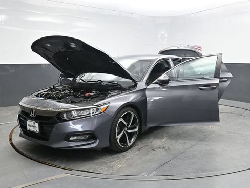 Used 2018 Honda Accord Sport image 47