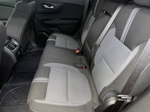 Certified 2024 Chevrolet Blazer LT w/ Convenience Package image 19