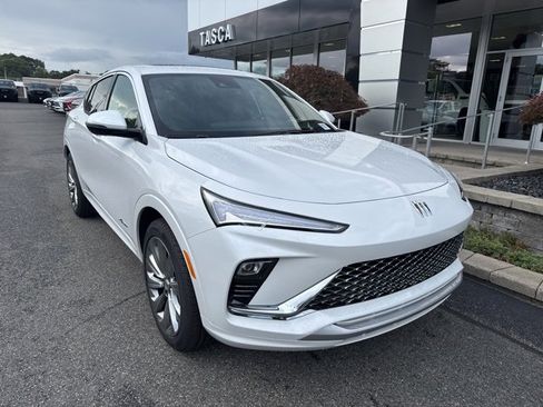 New 2026 Buick Envista Avenir image 1