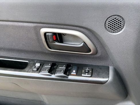 Used 2004 Chevrolet Colorado LS w/ Power Convenience Package image 27