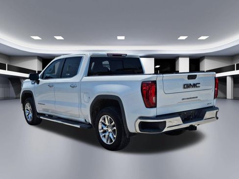 Used 2020 GMC Sierra 1500 SLT RWD image 3
