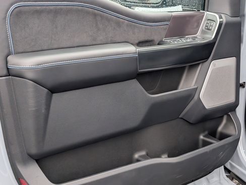 New 2026 Ford F250 Platinum image 16