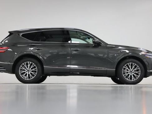 Used 2025 Genesis GV80 2.5T Standard AWD/4WD image 16