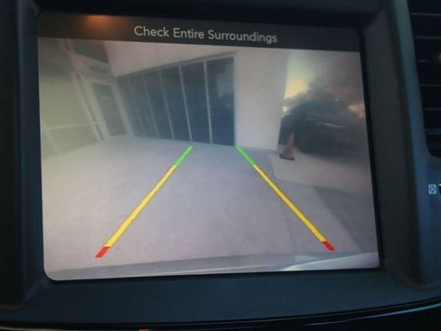 Used 2016 Chrysler 300 S image 24