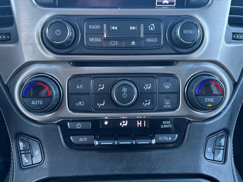 Used 2017 GMC Yukon Denali image 29