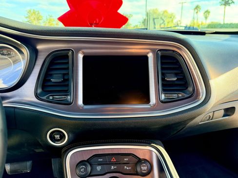 Used 2015 Dodge Challenger R/T w/ Quick Order Package 28B R/T RWD image 31