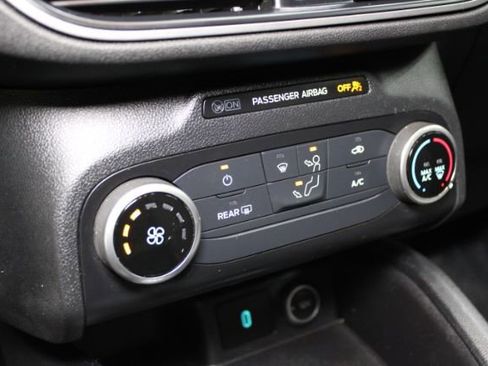 Used 2020 Ford Escape S image 17