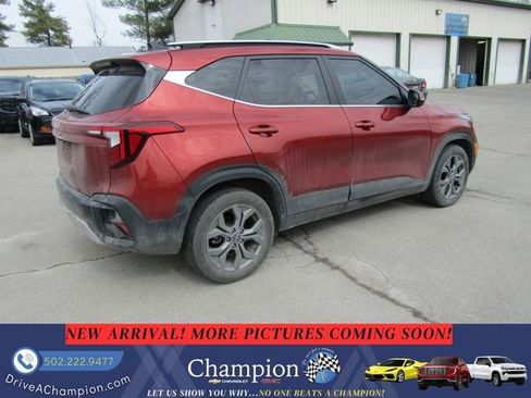 Used 2024 Kia Seltos S image 4