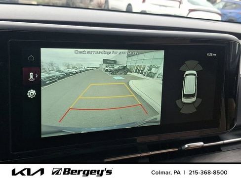 Used 2024 Kia Carnival EX FWD image 23