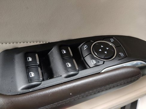 Used 2019 Lincoln MKC Select w/ Select Plus Package FWD image 27