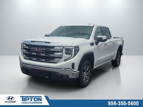 Used 2025 GMC Sierra 1500 SLT AWD/4WD image 1