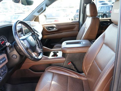 Used 2021 Chevrolet Tahoe High Country w/ Premium Package image 14