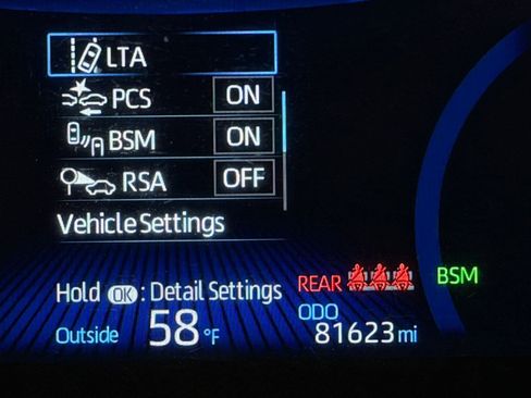 Used 2020 Toyota Corolla XSE image 19