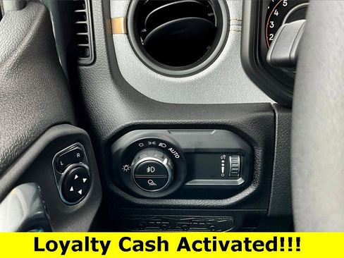 New 2025 Jeep Gladiator Sport image 34