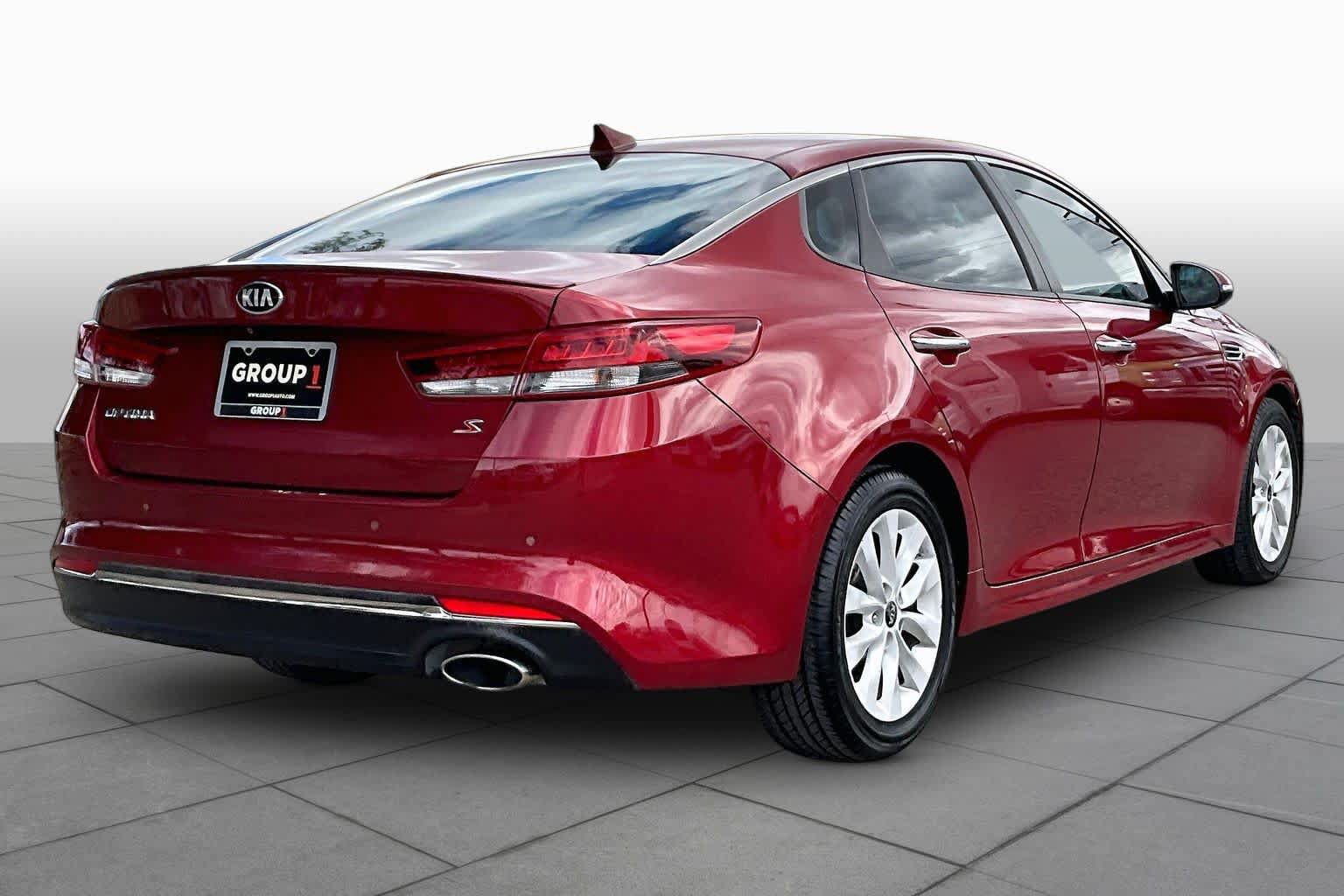 Used 2018 Kia Optima S FWD image 13