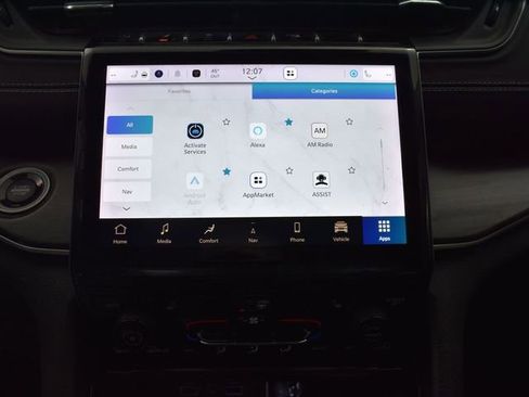 Used 2023 Jeep Grand Cherokee Limited w/ Black Appearance Package image 24