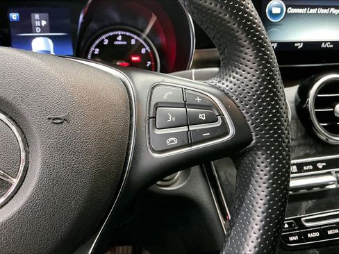 Used 2019 Mercedes-Benz GLC 300 4MATIC image 21