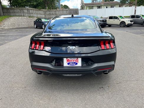 Used 2024 Ford Mustang Premium image 5