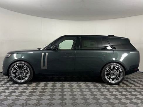New 2026 Land Rover Range Rover Long Wheelbase SE image 3
