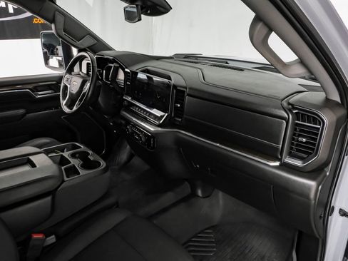 Used 2024 Chevrolet Silverado 2500 LT image 13