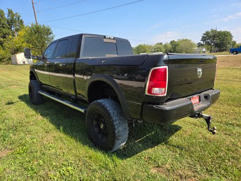 Used 2015 RAM 2500 Limited image 3