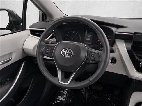 Used 2025 Toyota Corolla SE FWD image 29