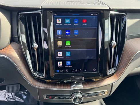 Used 2022 Volvo XC60 B5 Inscription w/ Climate Package image 23