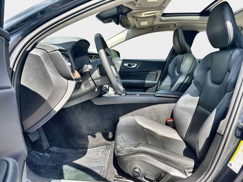 Used 2025 Volvo S60 B5 Plus AWD/4WD image 10