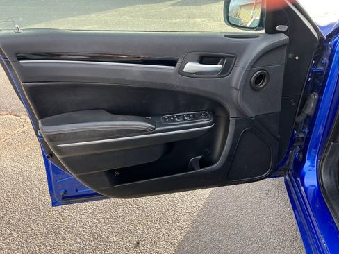 Used 2018 Chrysler 300 S image 13