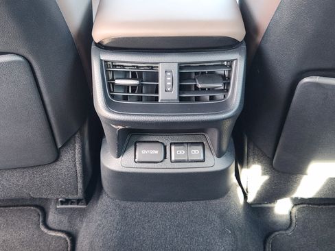 Used 2025 Lexus ES 300h w/ Premium Package image 38