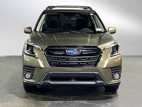 Used 2023 Subaru Forester Premium AWD/4WD image 8