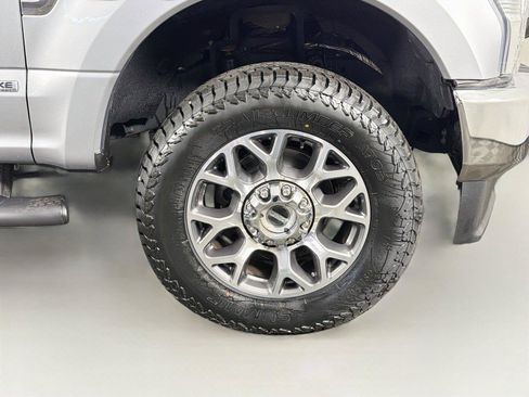 Used 2022 Ford F350 Lariat w/ Lariat Value Package AWD/4WD image 37