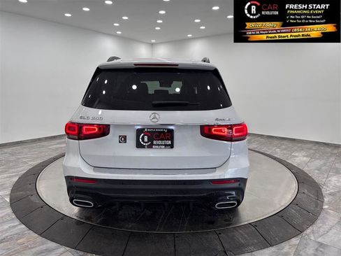 Used 2021 Mercedes-Benz GLB 250 4MATIC image 6