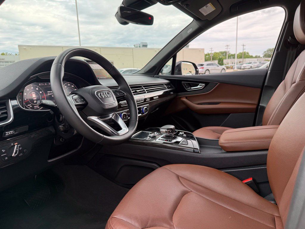 Used 2019 Audi Q7 3.0T Premium Plus AWD/4WD image 10