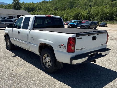 Used 2003 Chevrolet Silverado 1500 LS AWD/4WD image 3
