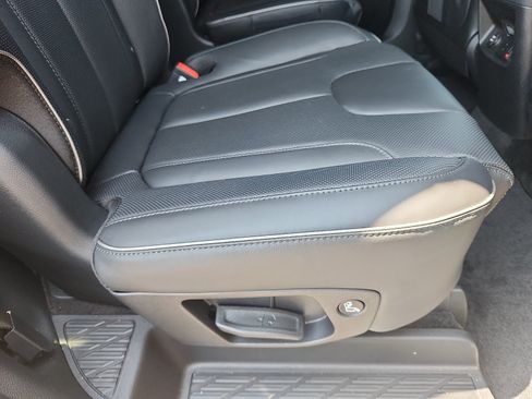 Certified 2025 Hyundai Palisade Calligraphy AWD/4WD image 32